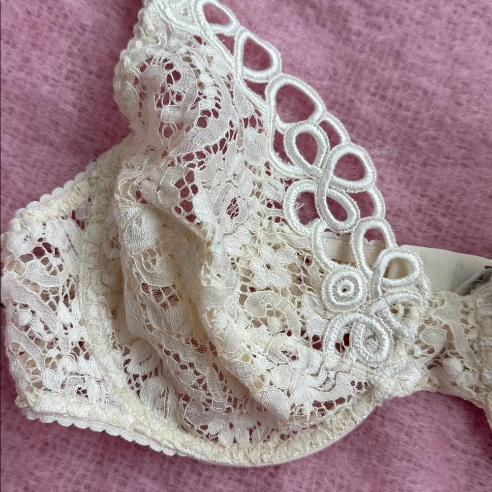 Vintage La Perla lace bra - Picture 3 of 6